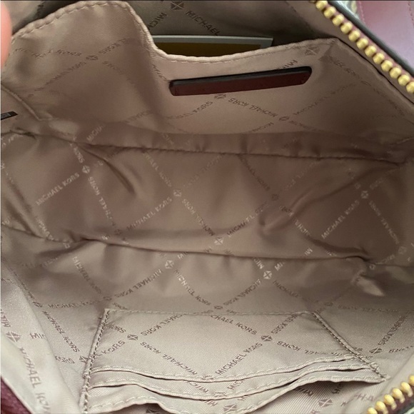 New MICHAEL KORS JET SET TRAVEL SMALL SHOULDER CROSSBODY BAG WITH TECH ATTACHED - Picture 7 of 9